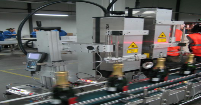 全自動碼垛機器人將取代人工碼垛